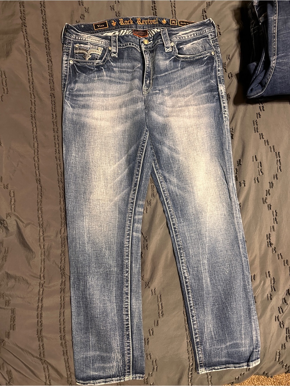 Rock Revival Women’s Light Faded Blue Easy Straight Leg Jeans
